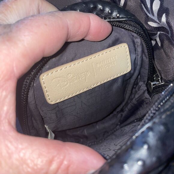 Danielle Nicole Snow White Crossbody Purse EUC - Picture 8 of 11